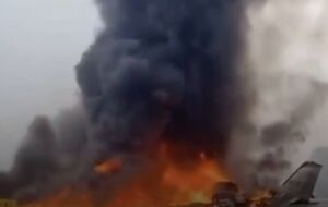 Літак згорів під час приземлення