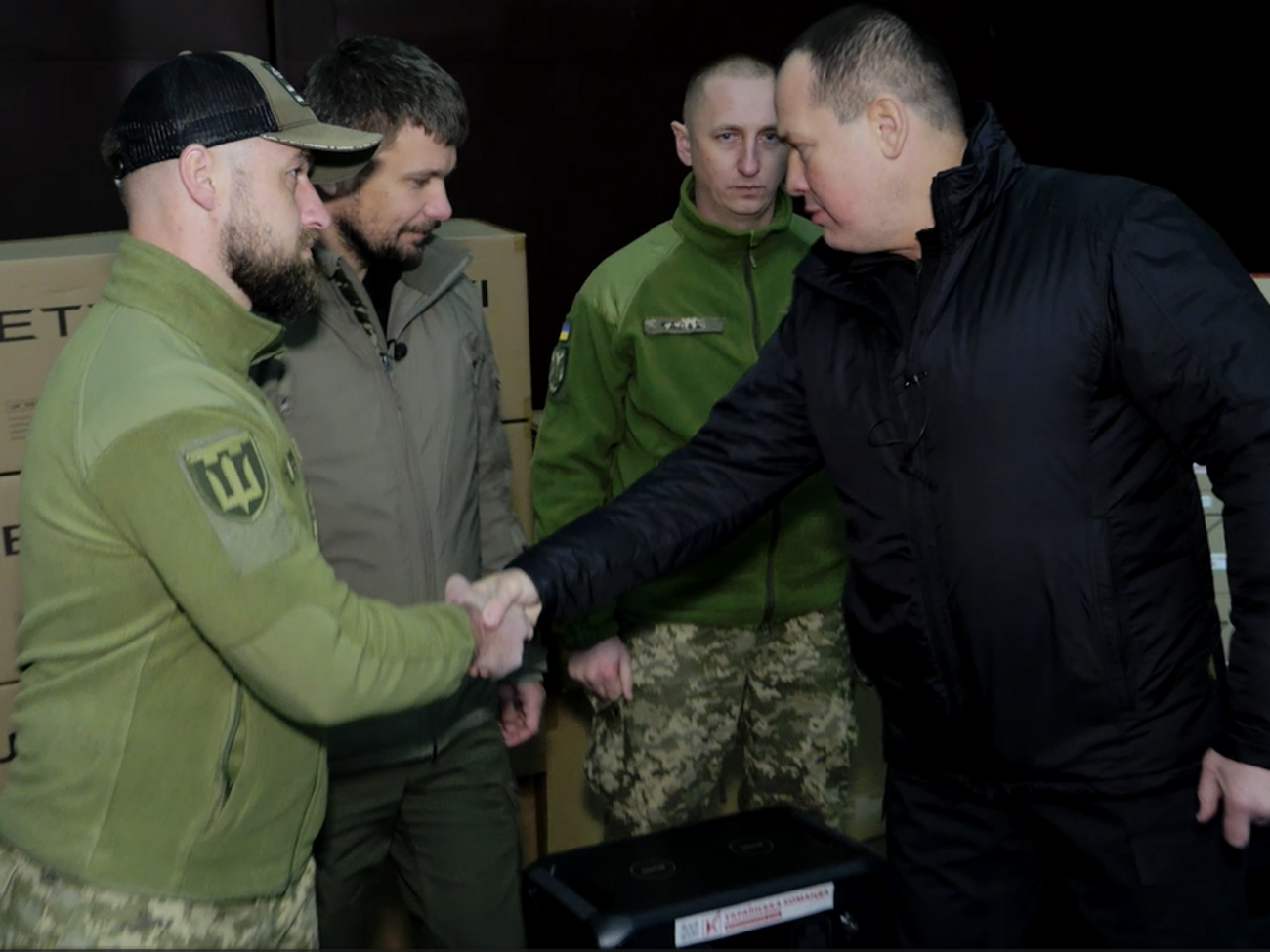 Зарядные станции будут обеспечивать бесперебойную работу техники и связи, сказал Палатный