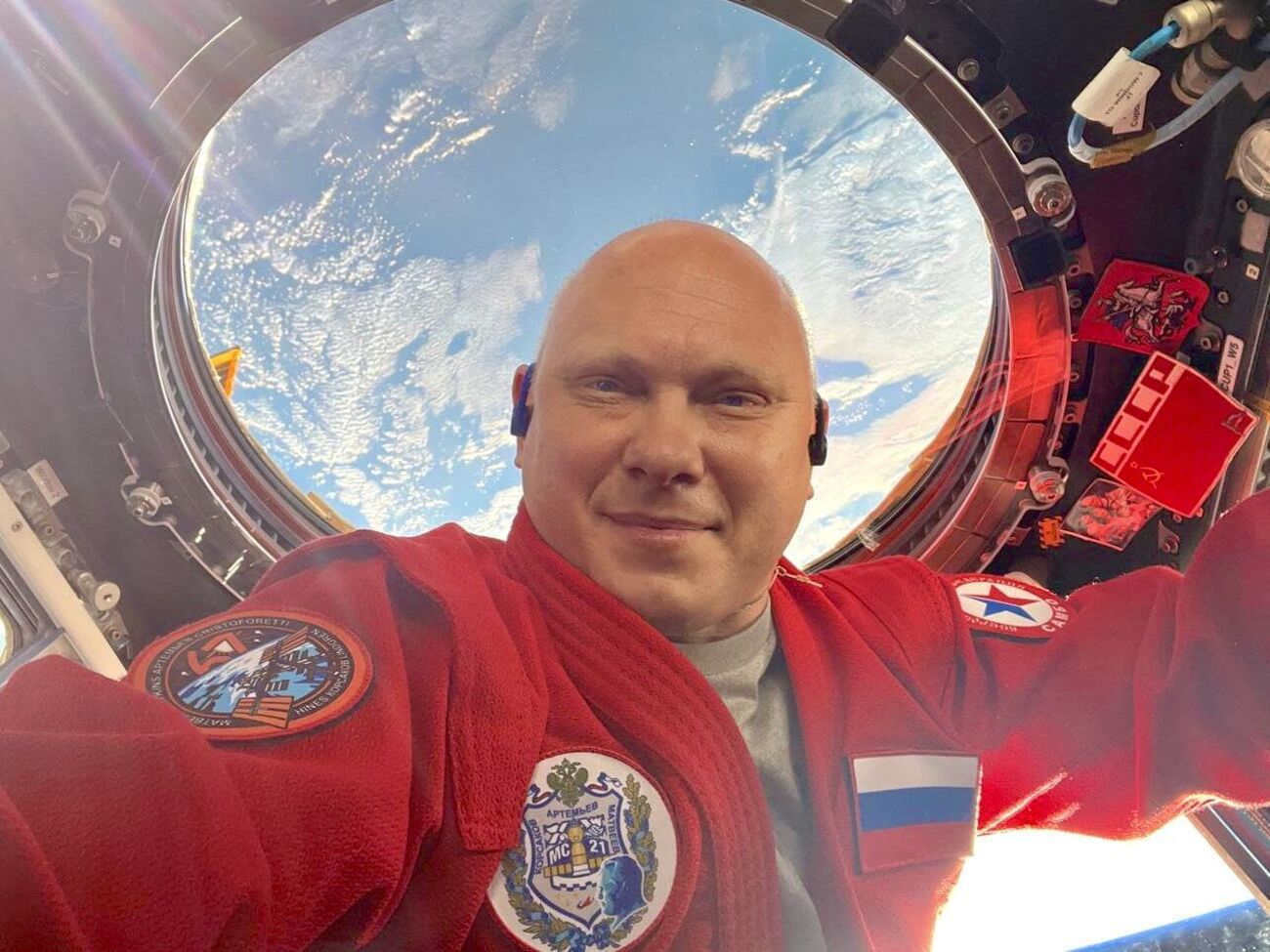 Артемьев якобы перешел на другую работу