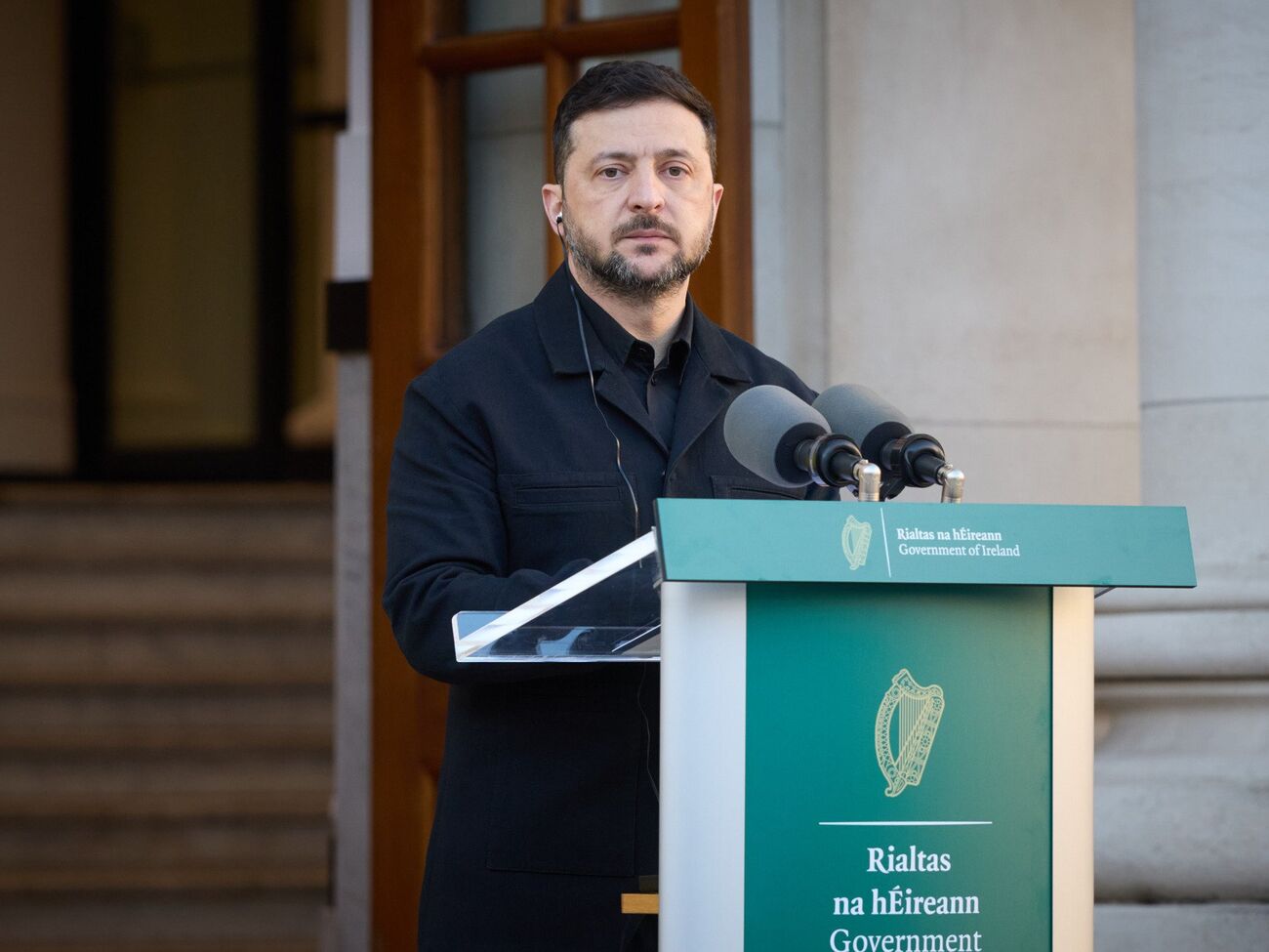 По гарантиям безопасности для Украины необходимо четко понимать, "что это будет" и "как это будет", отметил Зеленский