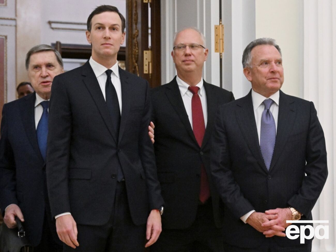 Переговоры завершились за полночь