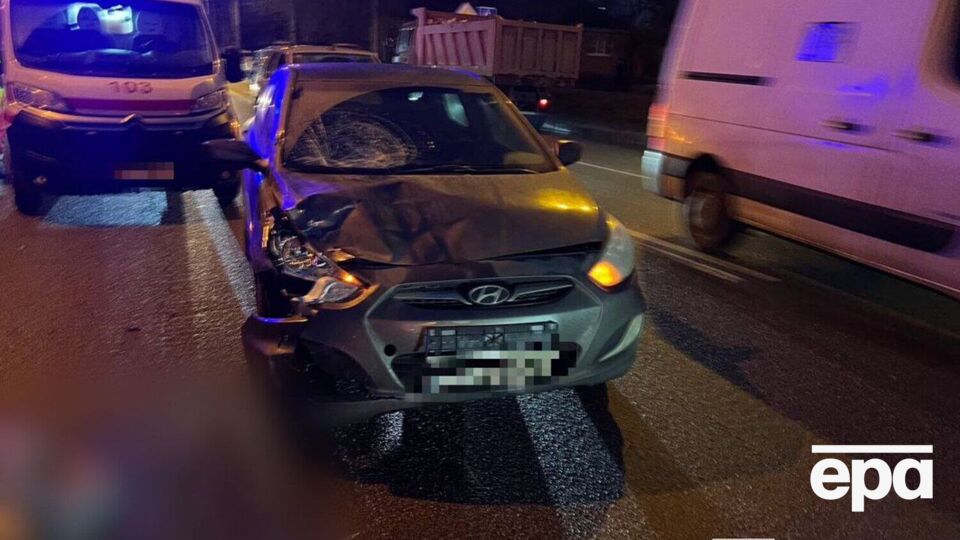 Несовершеннолетних девочек 13-ти и 14 лет госпитализировали в медучреждение