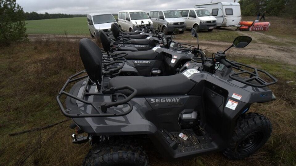 Квадроциклы незаменимы в условиях бездорожья и плотного огня, отметили в 157-й ОМБр