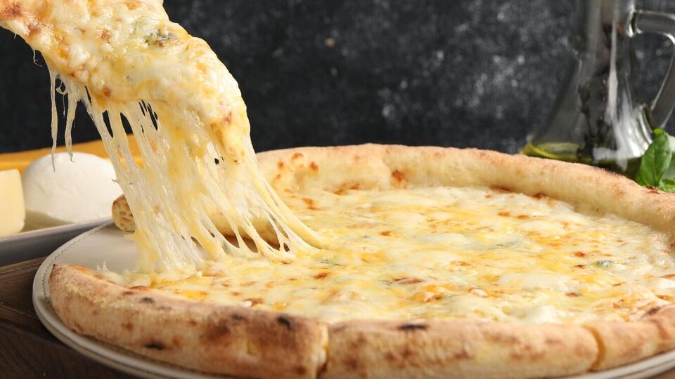 Для теста понадобится 350 г муки