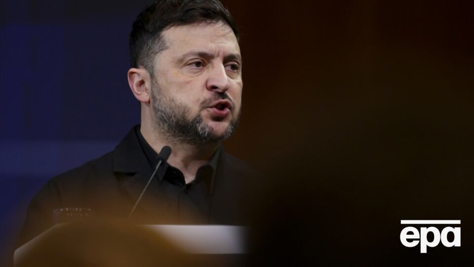 Зеленский заявил, что нужно, чтобы в России ощутили необходимость закончить войну реально