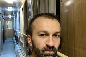 Лещенко каже, що зберіг роботу