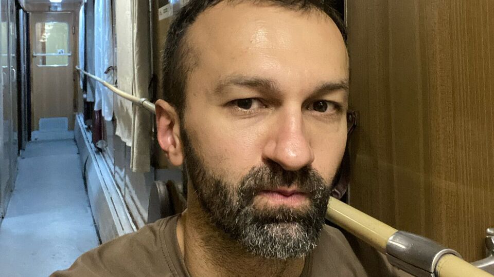 Лещенко каже, що зберіг роботу