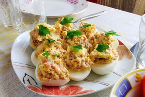 Для начинки понадобятся перец и лук