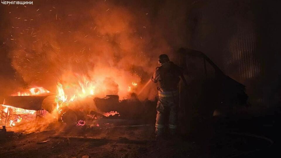 С ночи РФ массировано атакует энергетику и гражданскую инфраструктуру Украины, сообщил Зеленский