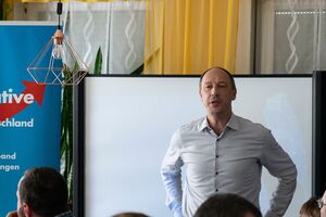 Мюльманн подав вісім запитів за місяць щодо систем безпеки