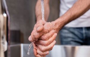 Кабмін України звернувся до НКРЕКП щодо відтермінування запланованого підвищення тарифів на воду, зазначила прем'єрка