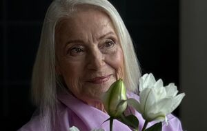 Социальная жизнь после 70. Как помочь пожилым близким не оказаться в изоляции