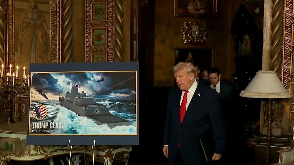 Новые корабли США будут самыми быстрыми, самыми большими, отметил Трамп