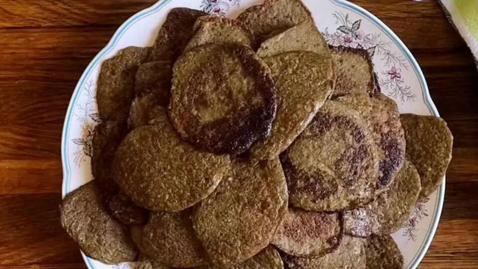 Печеночные оладьи вкусные горячими, но еще вкуснее – на второй день