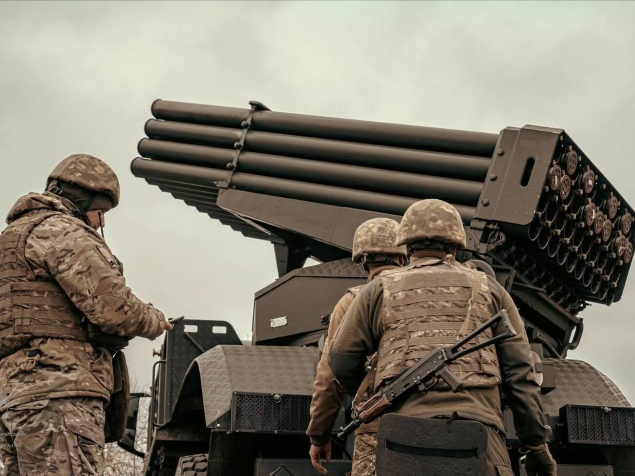 Зеленский заявил, что самое главное – не потерять военные позиции