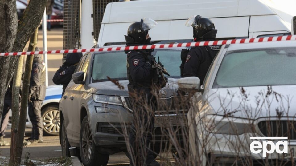 Взрыв прогремел возле полицейского участка в Москве