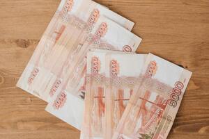 СМИ называют причины роста рубля: санкции и жесткая монетарная политика