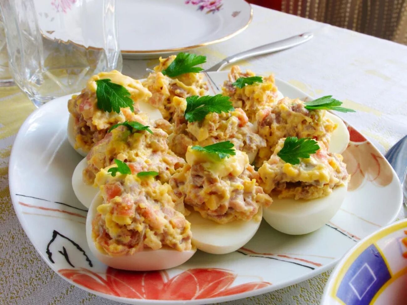 Для обоих рецептов понадобится по три желтка