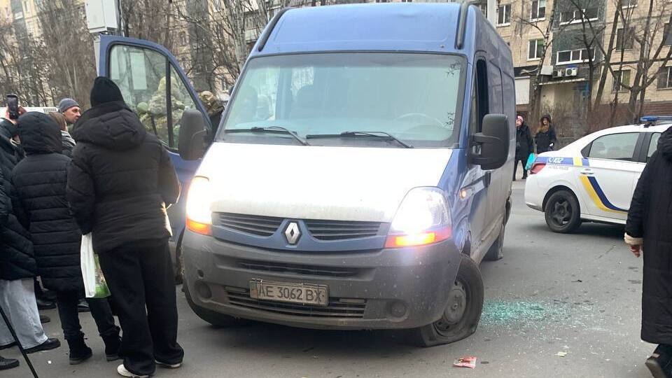 На месте инцидента было много людей