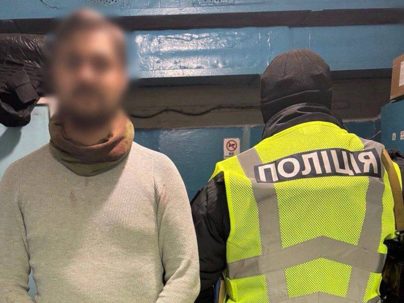 На платформе метро "Контрактовая площадь" произошел внезапный конфликт между пассажирами