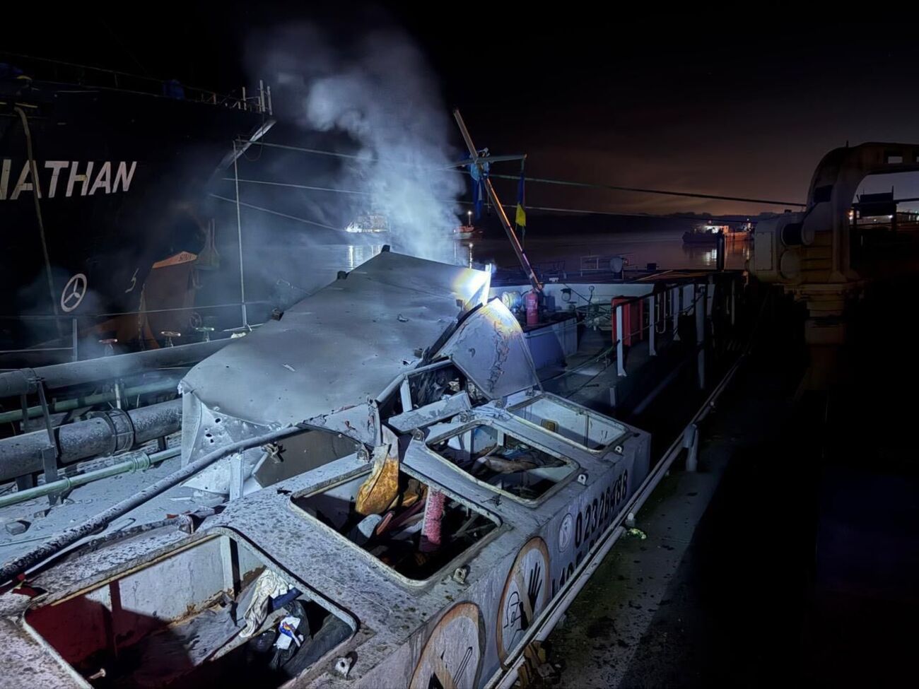 Порти Одеської області всю ніч були під безперервними російськими ударами, повідомили в уряді України