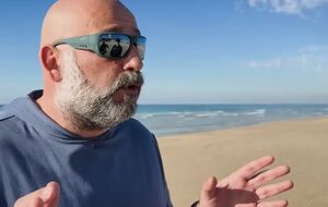 Інтерв'ю з Міндічем записували на ізраїльському пляжі