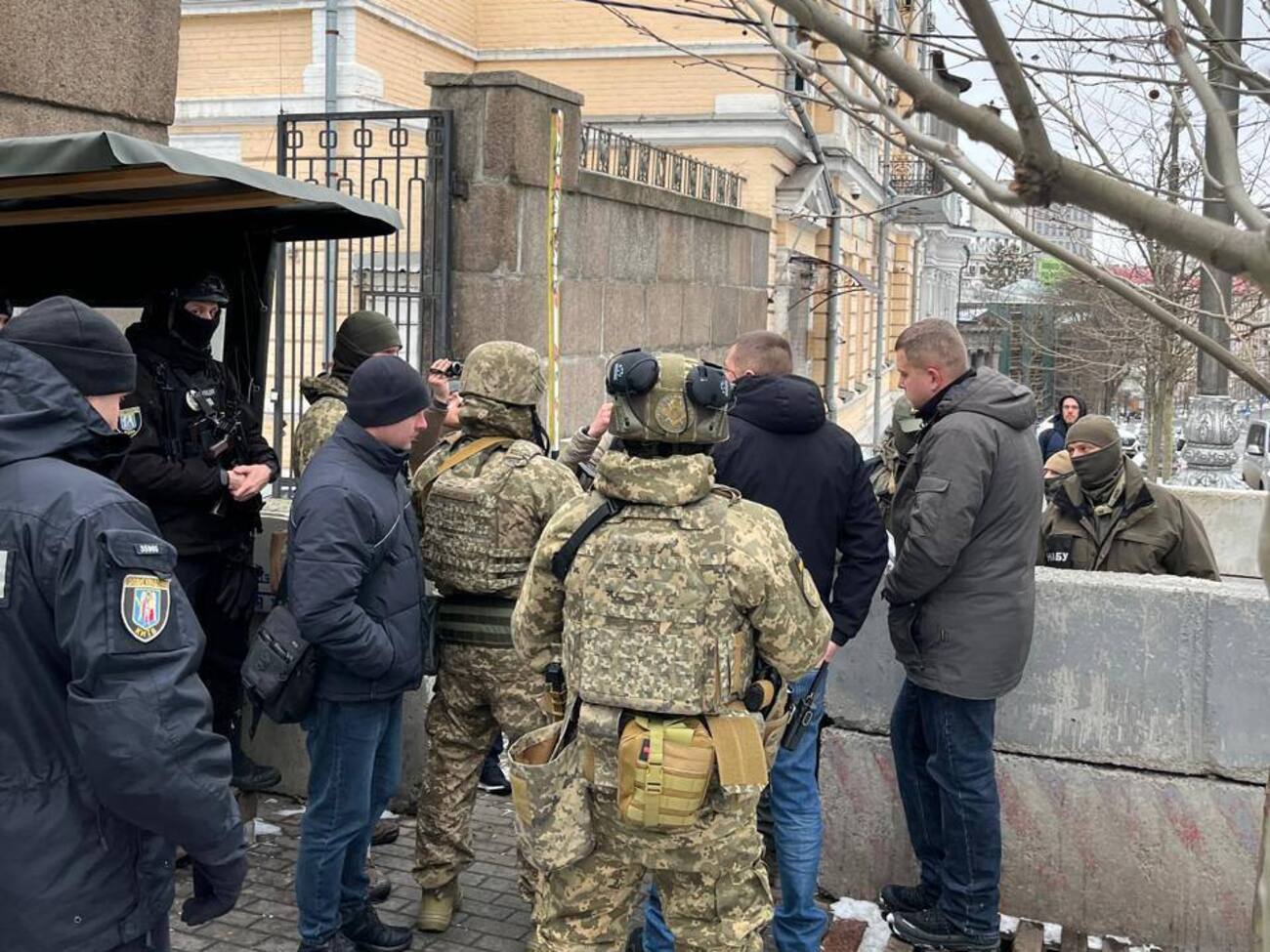 По данным СМИ, НАБУ и САП сообщили о подозрении трем нардепам из "Слуги народа"