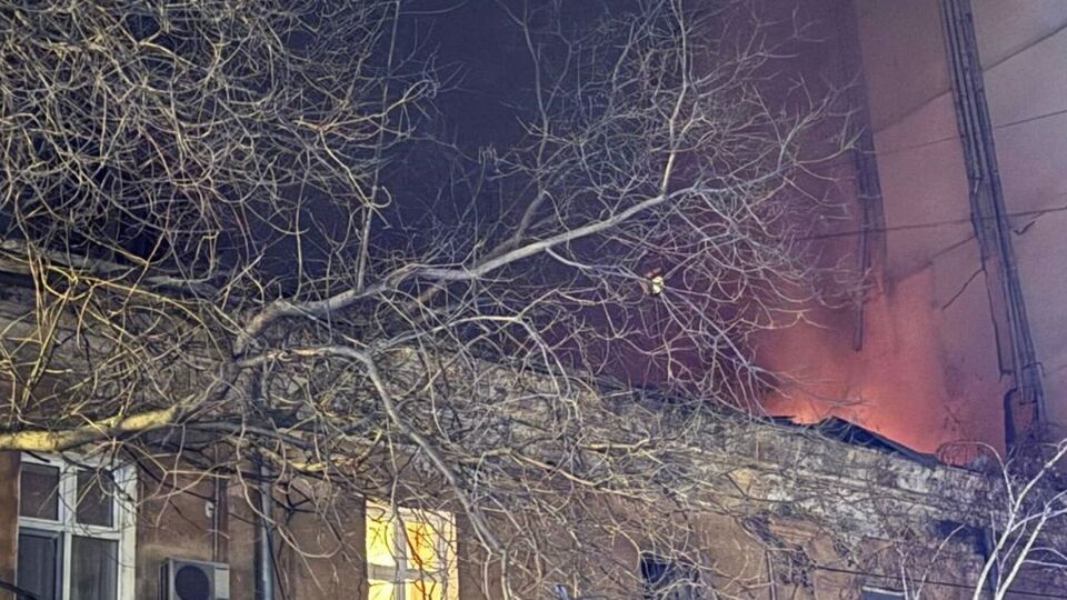 В двухэтажке в Приморском районе возник пожар