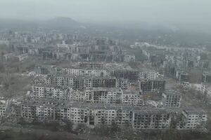 Оккупанты пытаются скрыто проникнуть в центральные районы Мирнограда, сообщили в ДШВ