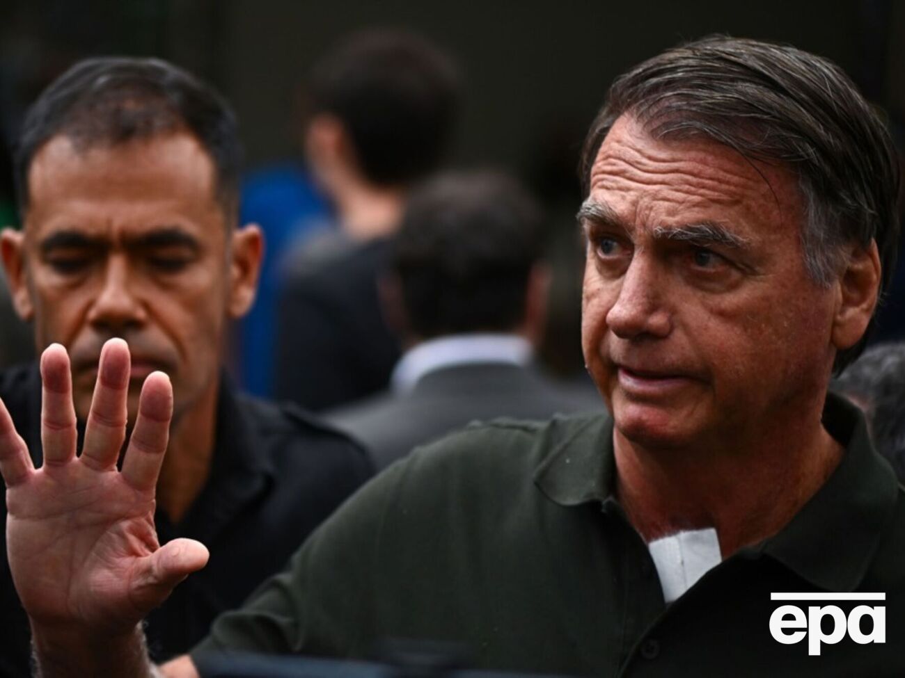 Болсонару вже зробили процедуру, попереду – ще одна