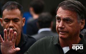 Болсонару уже сделали процедуру, впереди еще одна