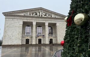 У репертуарі театру – переважно твори російських письменників і драматургів, указали в міськраді