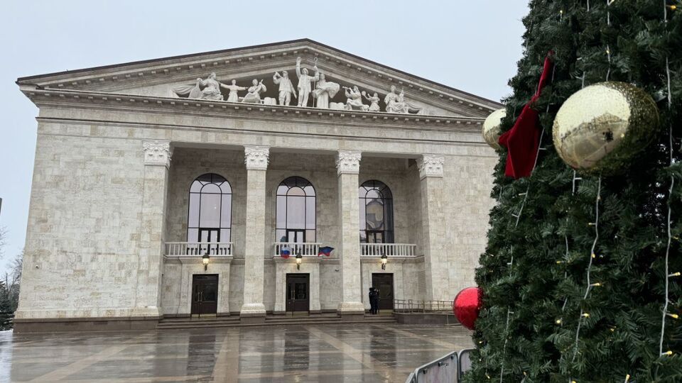 В репертуаре театра – преимущественно произведения российских писателей и драматургов, отметили в горсовете