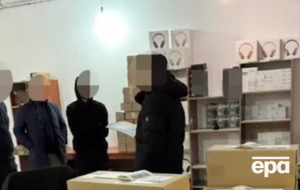 По данным следствия, ФЛП рекламировали и предлагали к продаже поддельную продукцию через сеть веб-сайтов