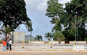 Пам'ятник знесли 28 грудня