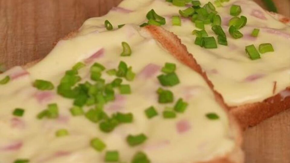 Для блюда понадобится 350 г творога