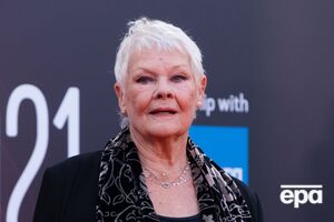 Денч: Когда я прихожу в театр, кто-то должен рассказывать мне, что происходит на сцене