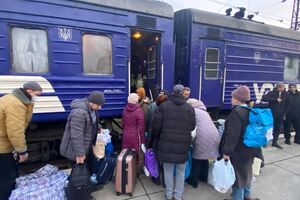 По программе доступны рейсы в прифронтовые города и из них