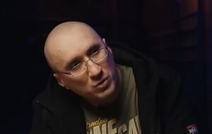 Путинская РФ стремится к размаху советской империи, им далеко, но и ответ должен быть соответствующим