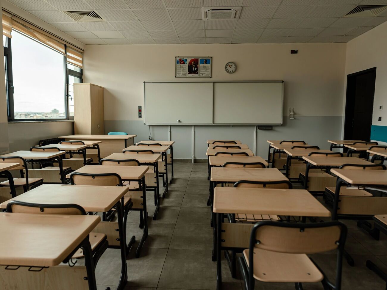 В польском лицее учитель и ученики издевались над украинскими подростками