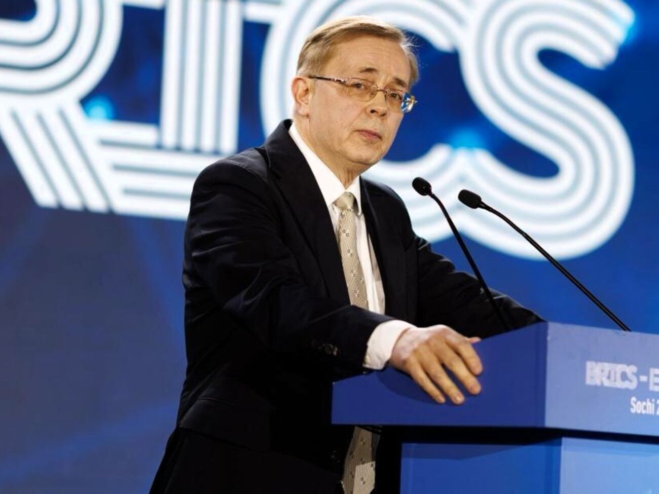 Нойхофф ездил в РФ, напоминает СМИ