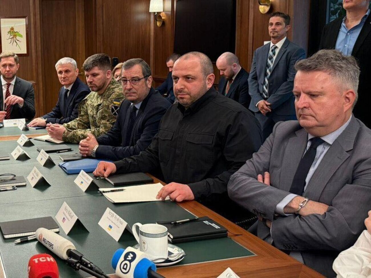 Умеров (на фото) проводит консультации с партнерами из Великобритании, Германии и Франции для оценки прогресса по "мирному плану", рассказал Сибига