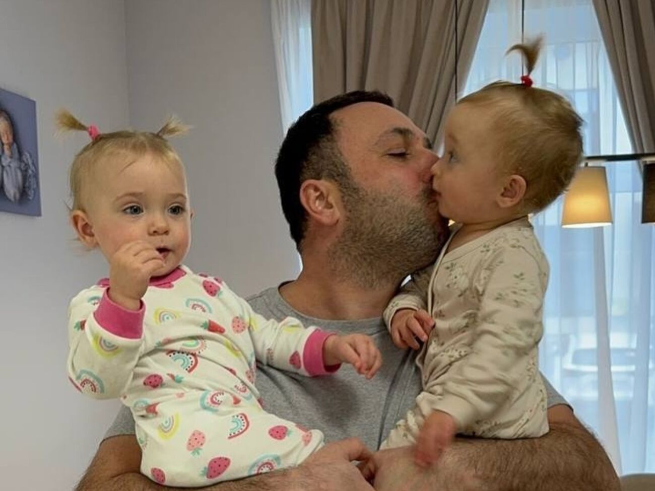 Муж Глинкой снялся в ролике с дочерьми