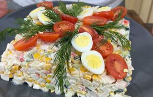 Вместо майонеза Янюк порекомендовал использовать для заправки салата горчицу и йогурт