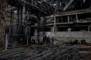Инсталляция демонстрирует, с какими вызовами сталкиваются энергетики, сказал Кадан
