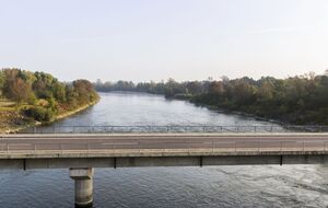 Мости, де облаштовують конструкції, обирають, зважаючи на їхню стратегічну важливість