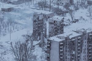 Руины, присыпанные снегом. ВСУ показали, как выглядит Купянск с высоты. Фоторепортаж