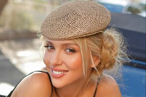 Полякова иногда показывает свои прогулки у дома