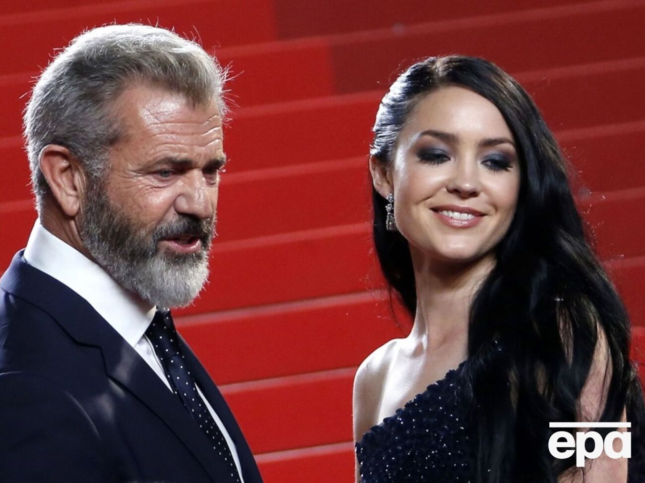 2017 року в Гібсона й Росс народився син