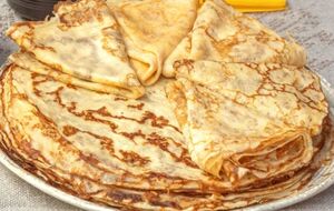 Млинці потрібно смажити на гарячій сковороді